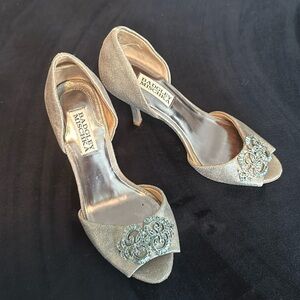 Badgley Mischka shoes size 6